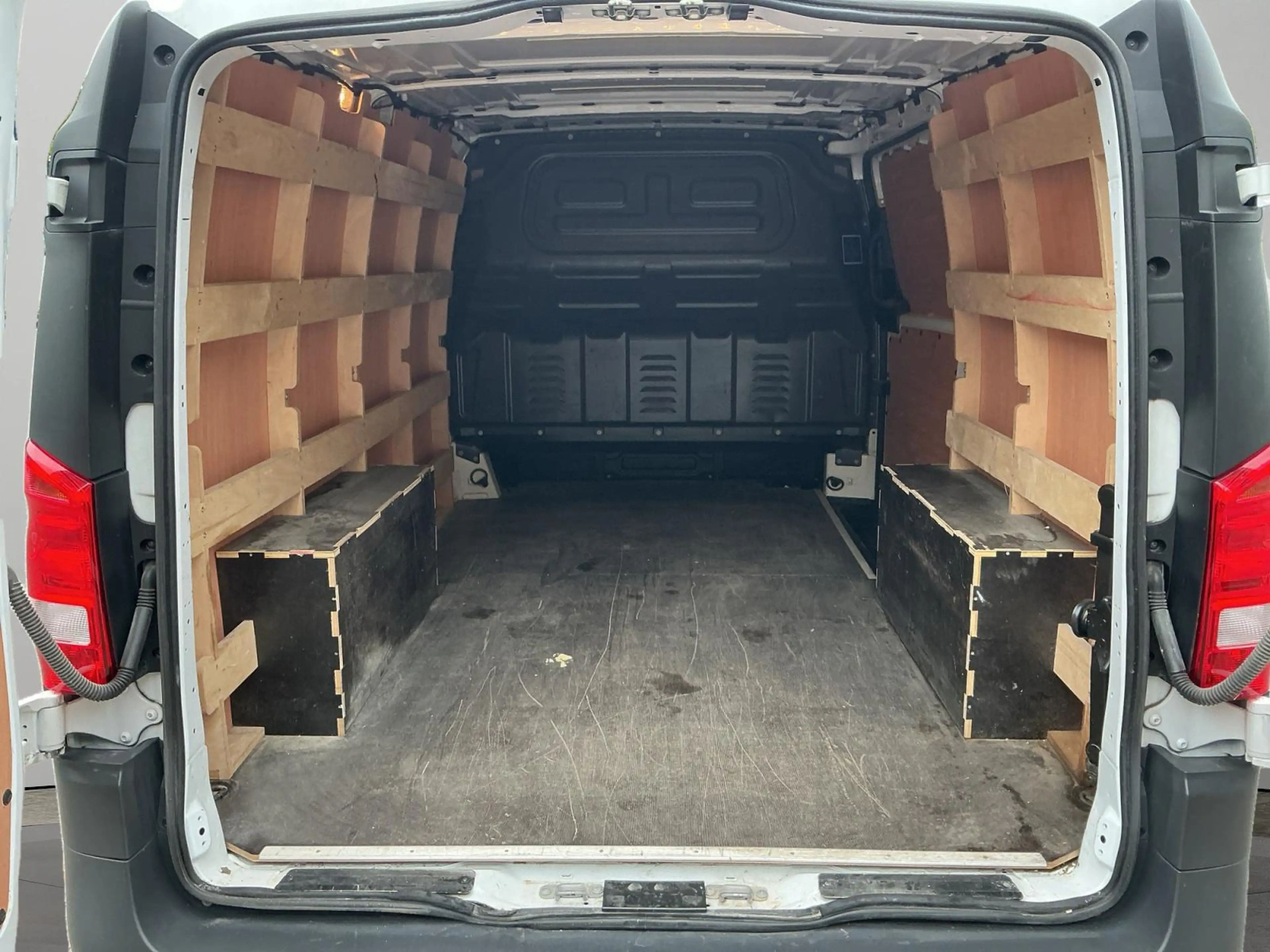 Mercedes-Benz Vito 116 CDI L2 — photo 13