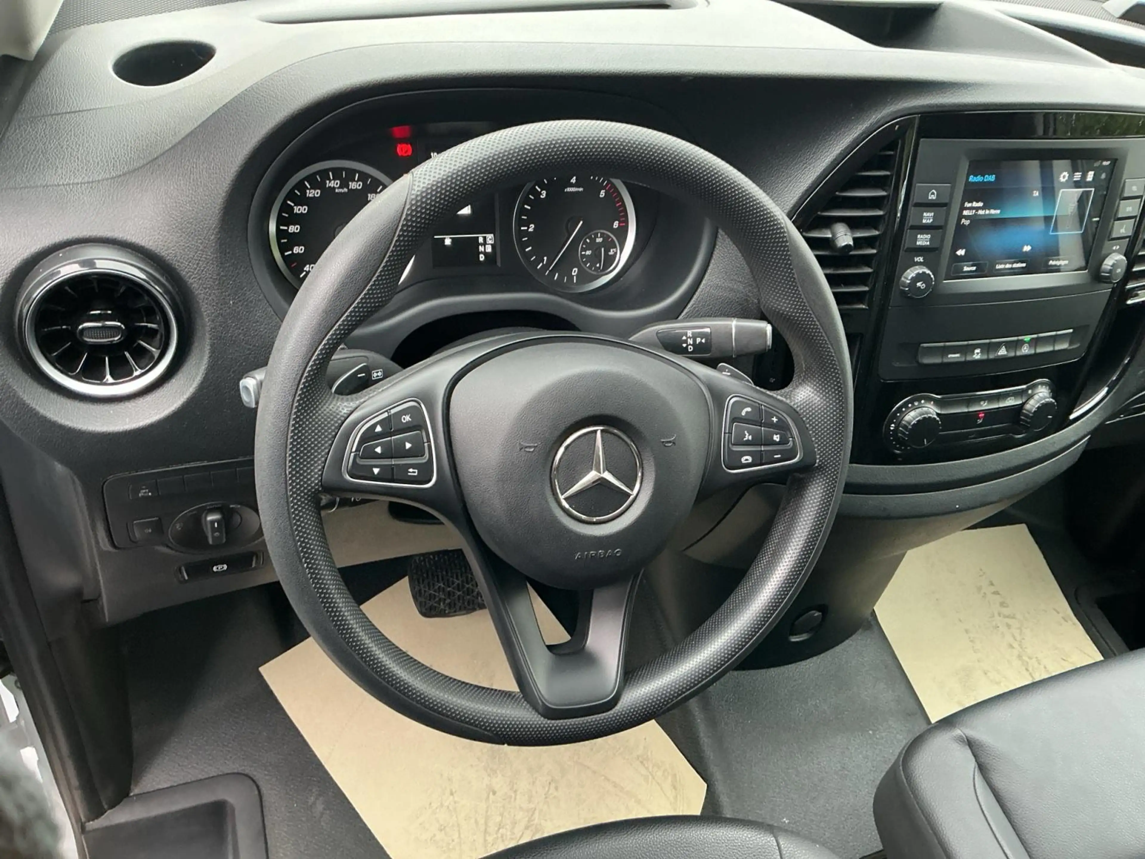 Mercedes-Benz Vito 116 CDI L2 — photo 12