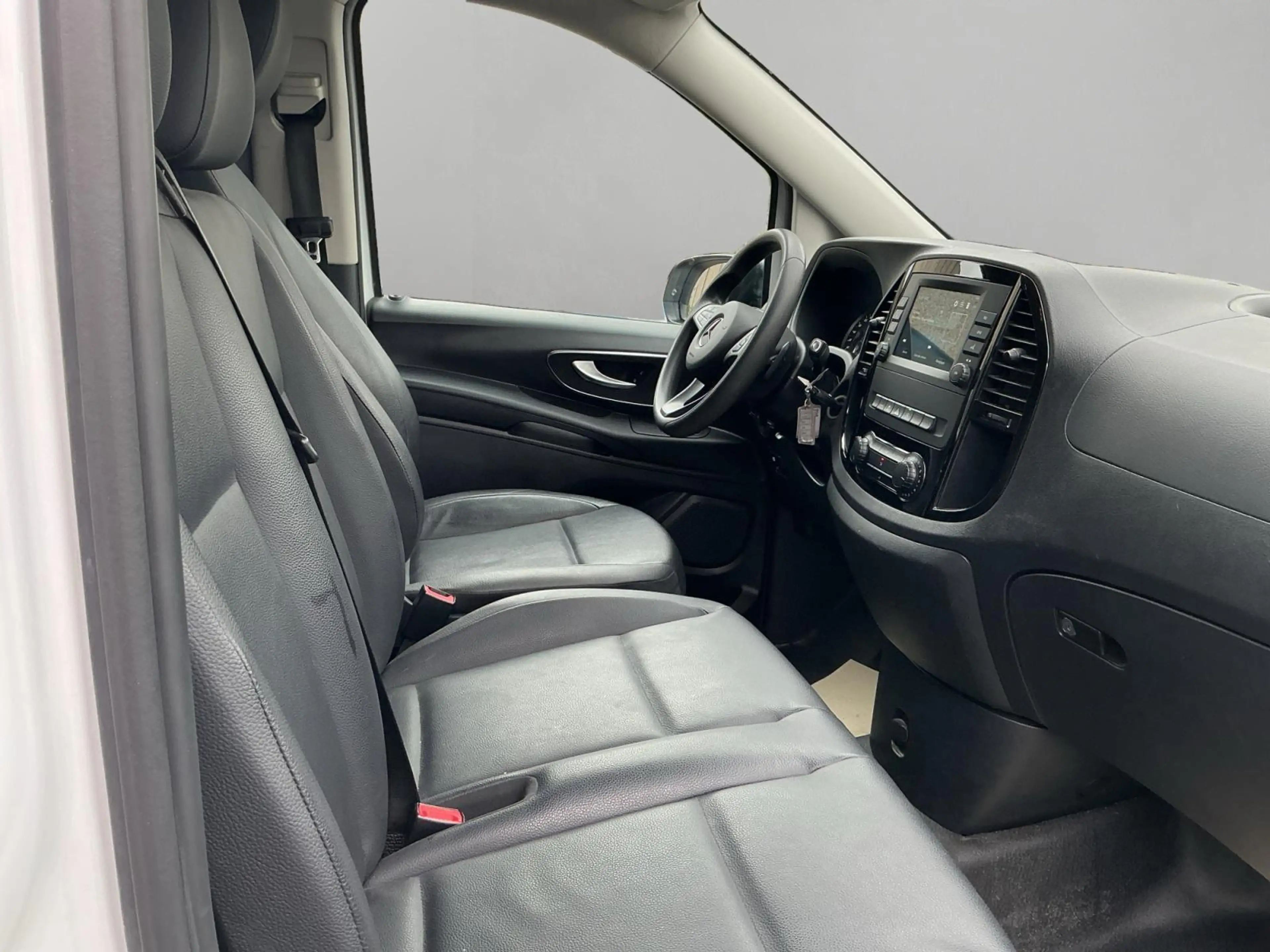 Mercedes-Benz Vito 116 CDI L2 — photo 15