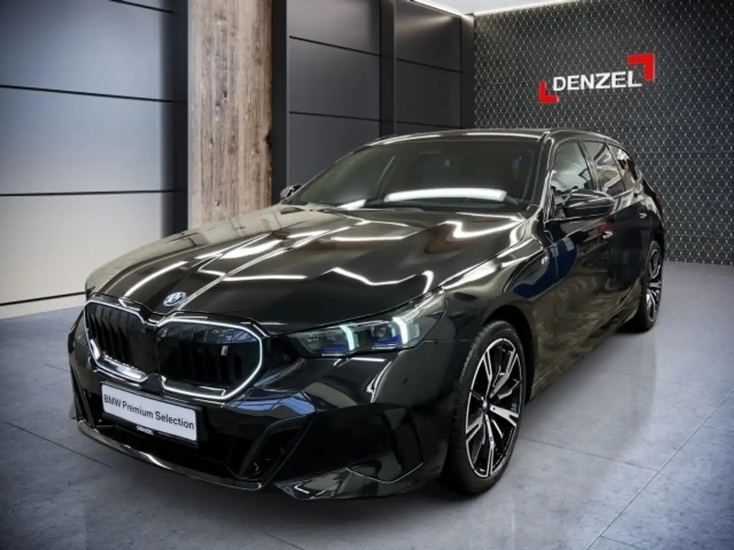 BMW i5 xDrive40 Touring Schwarz - 1