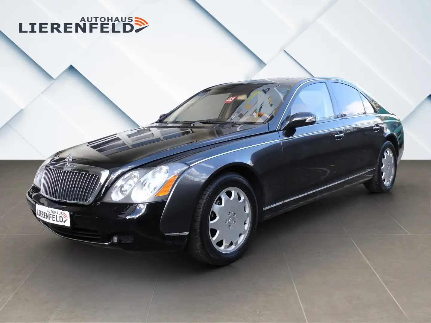 Maybach 57 Deutsches Fahrzeug Schwarz - 1