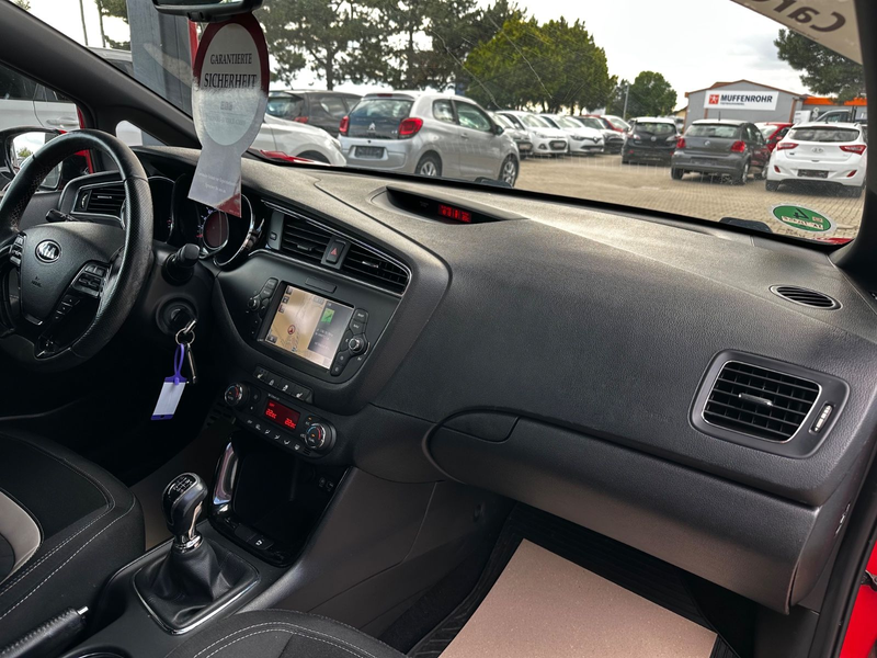 Kia Ceed / cee'd GT-Line "KAMERA"NAVI"PDC"SH" — photo 20