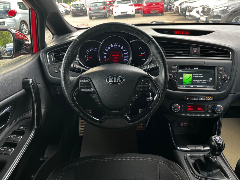 Kia Ceed / cee'd GT-Line "KAMERA"NAVI"PDC"SH" — photo 25