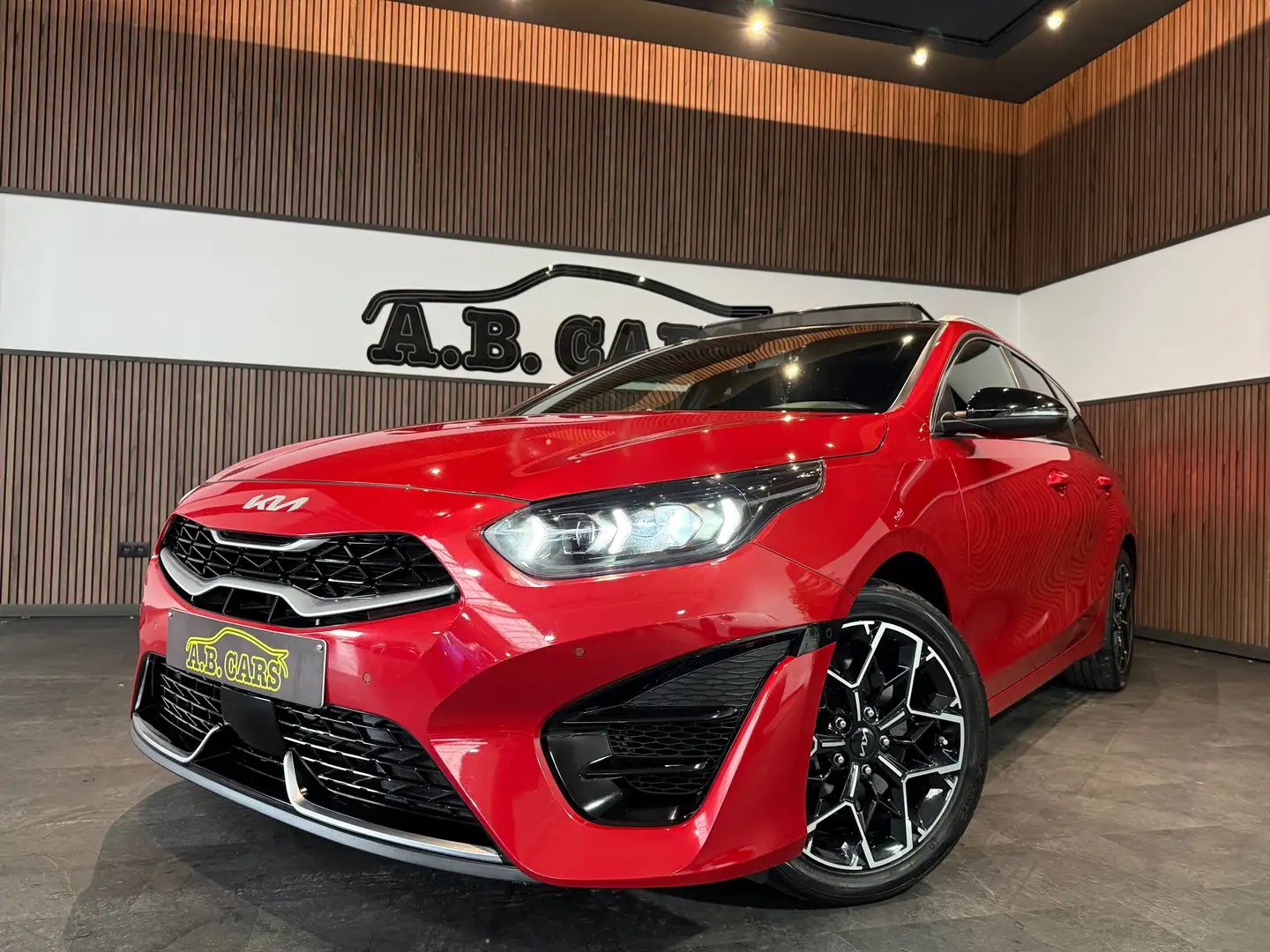 Kia Ceed SW / cee'd SW 1.5 T-GDi GT-Line *GARANTIE KIA 04/2030-150.000km Rood - 1