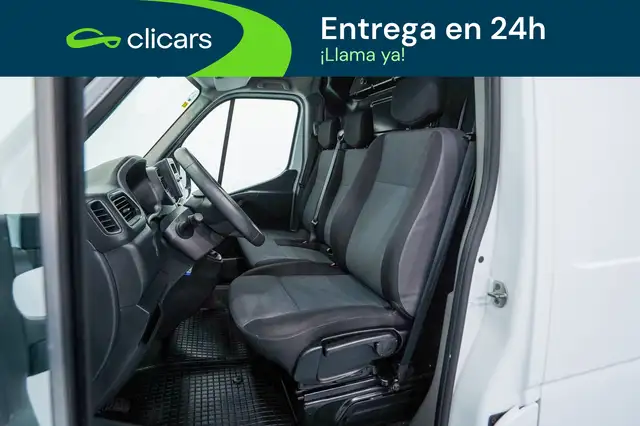 Renault Master view 9