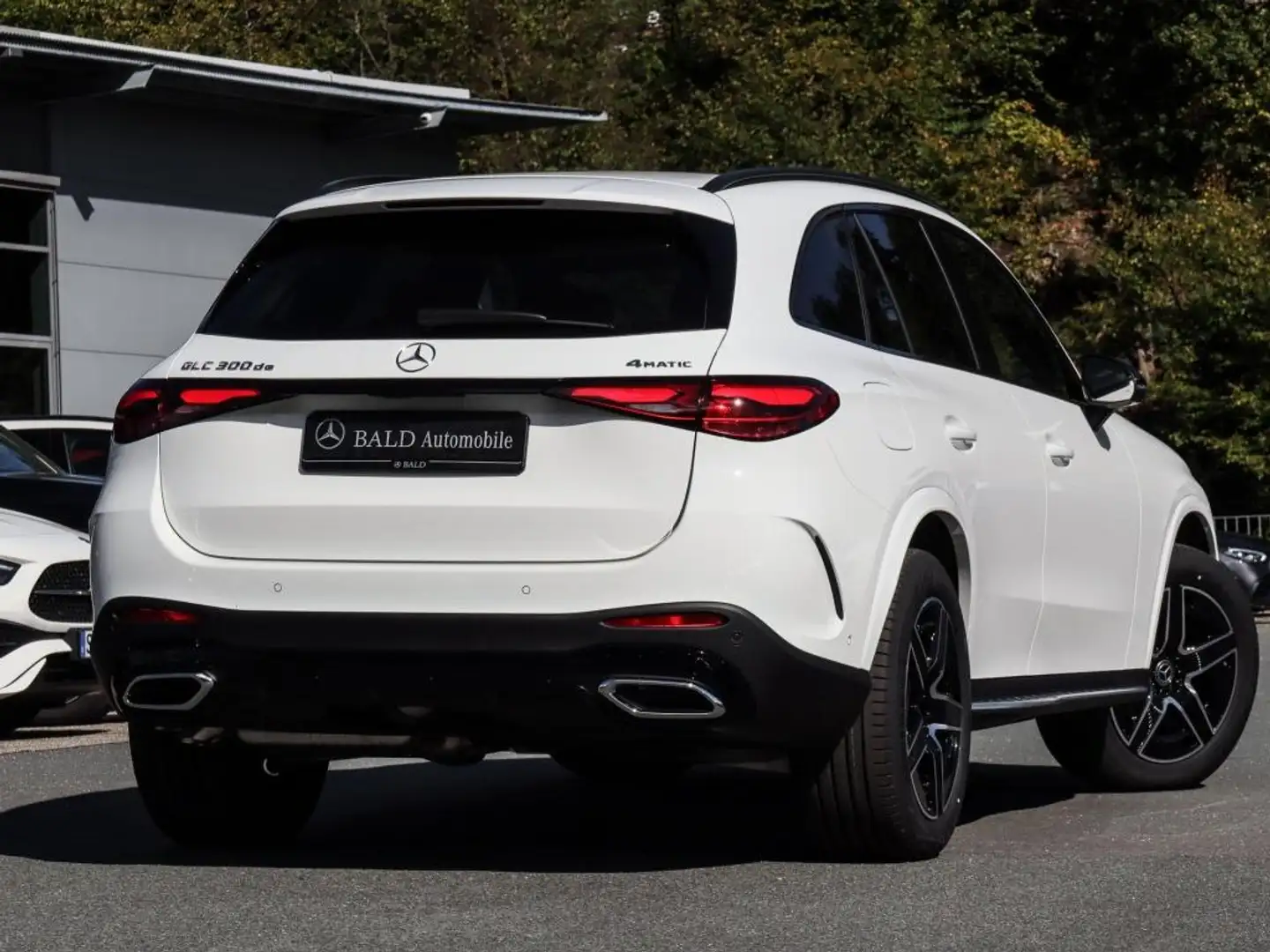 Mercedes-Benz GLC 300 de 4M AMG-Sport/Pano/AHK/Night/Burm/360° Weiß - 2