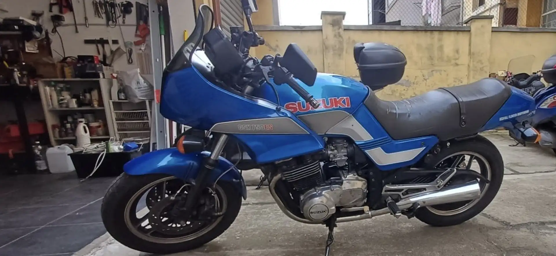 Suzuki GSX 750 ES - 2
