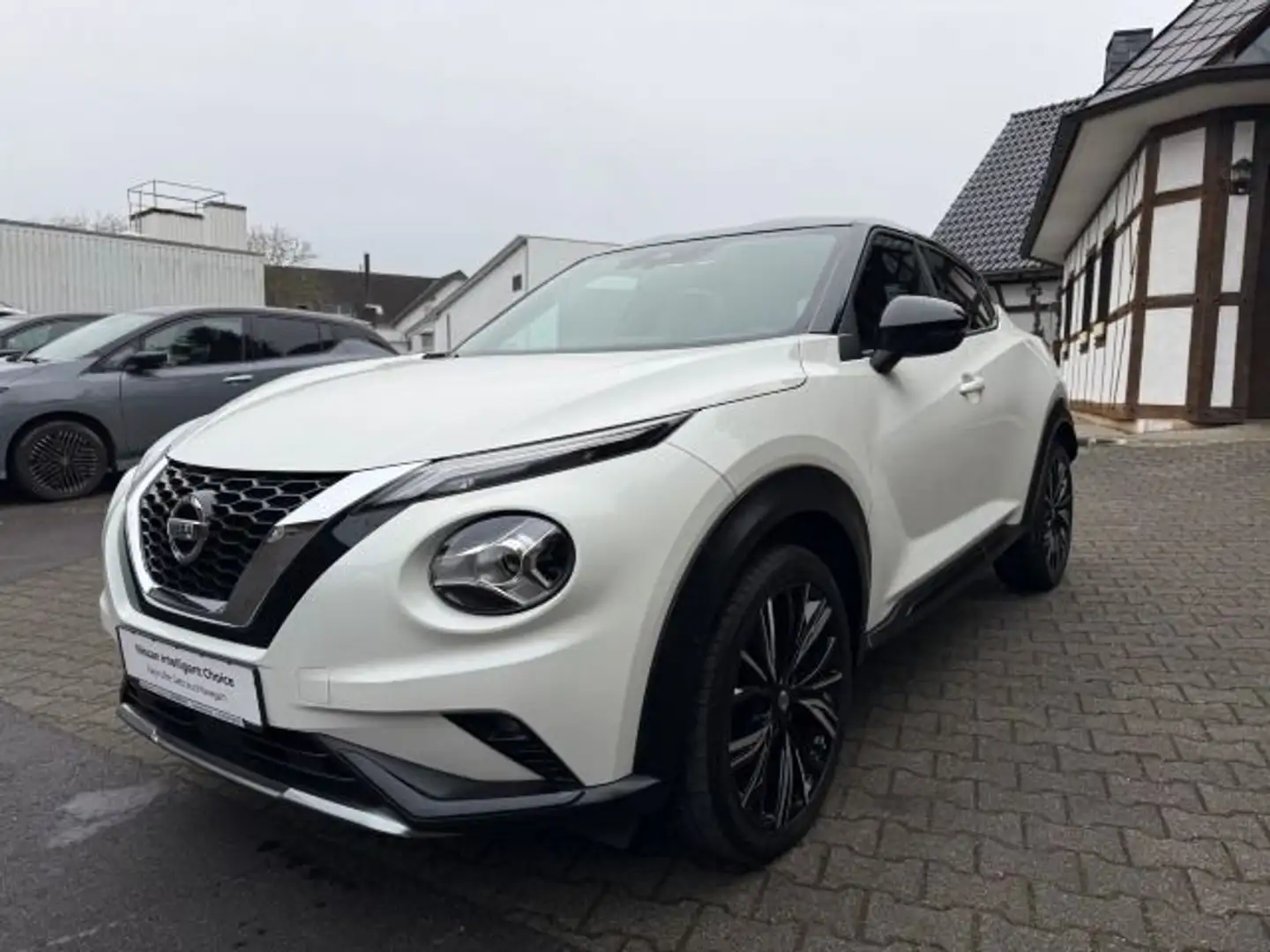 Nissan Juke 1.0 DIG-T N-Design Alcantara 19"+Winterräde Nero - 2