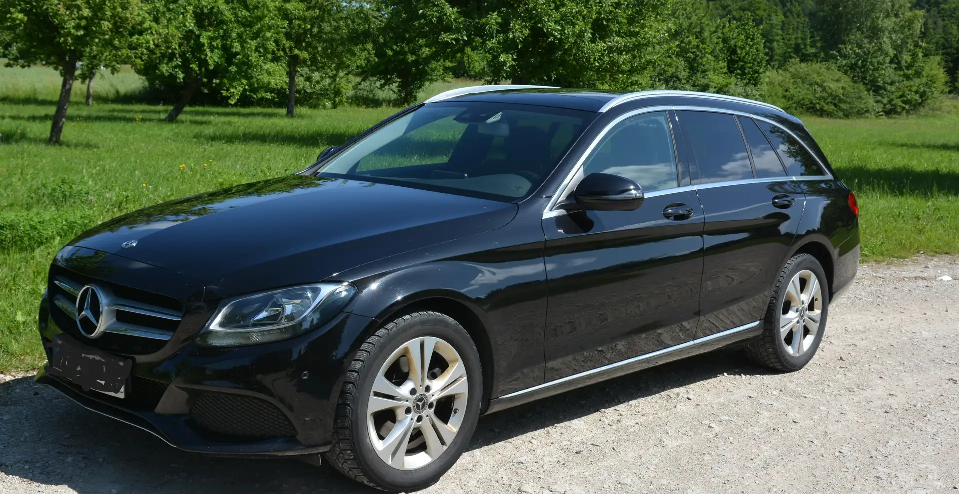Mercedes-Benz C 220 C 220 d 4Matic T 9G-TRONIC Avantgarde Schwarz - 1