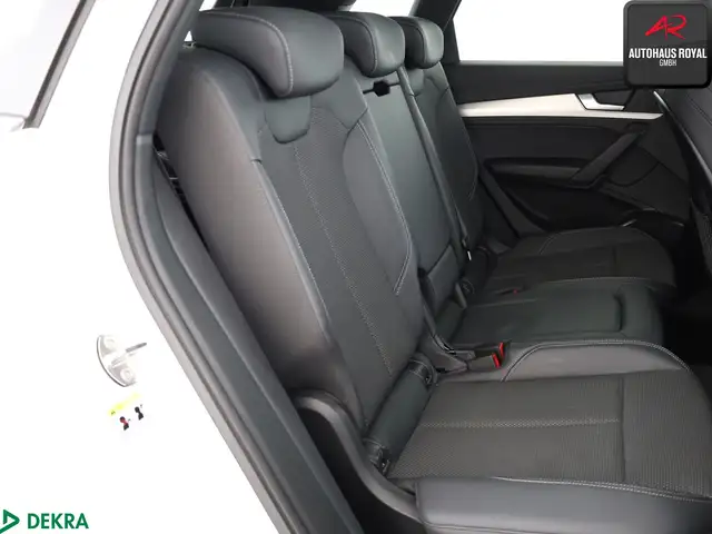 Audi Q5 view 13