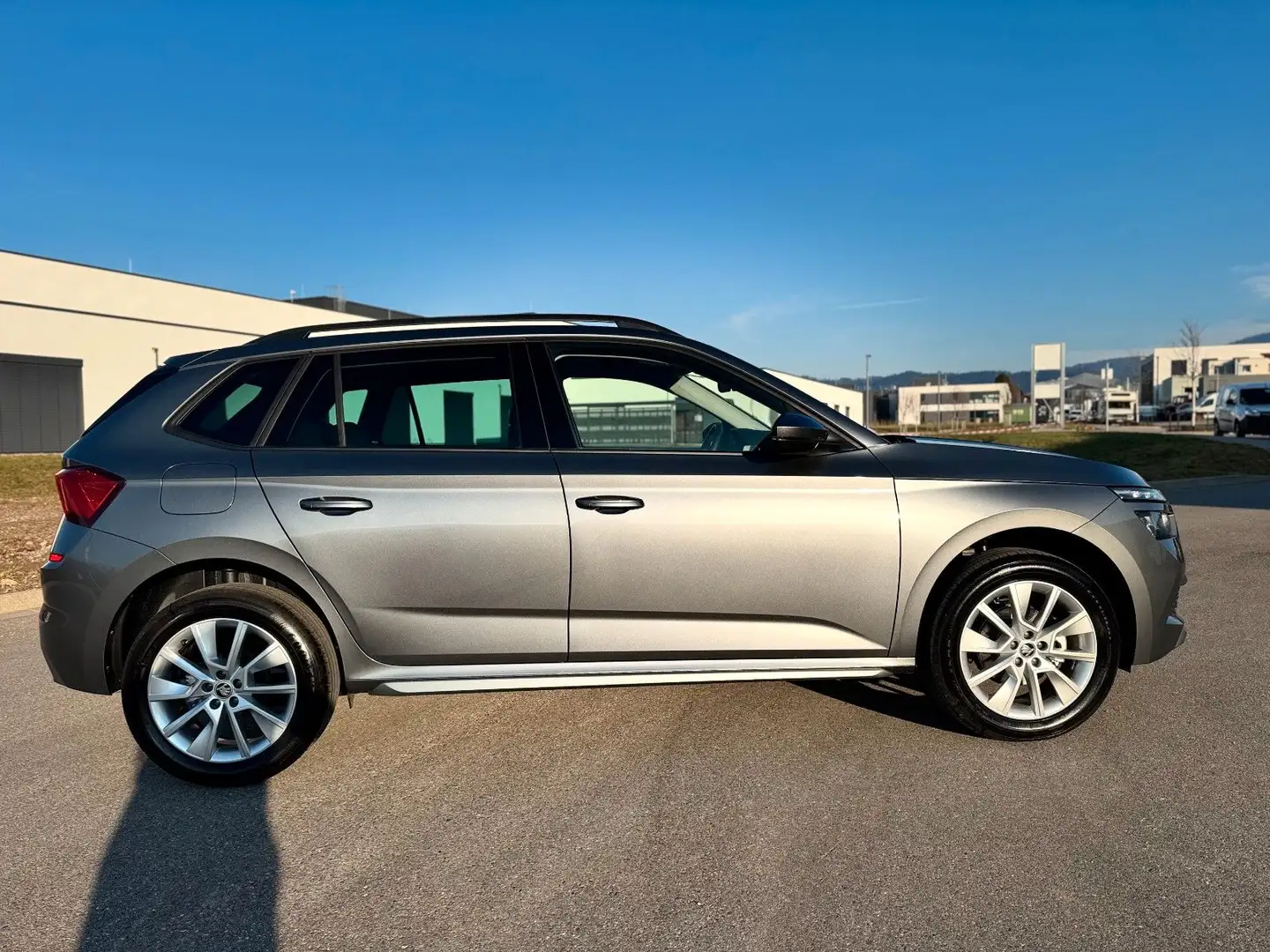 Skoda Kamiq Style Voll-LED ACC Keyless Kamera CarPlay Grau - 2