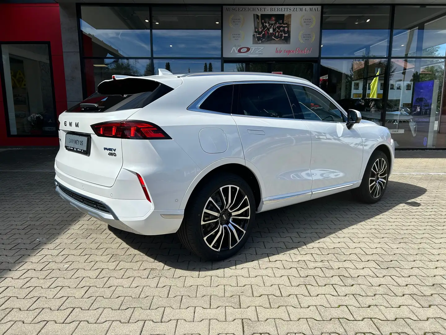 GWM WEY 05 Luxury, Interieur Black, Sitzkomfort-Paket Weiß - 2