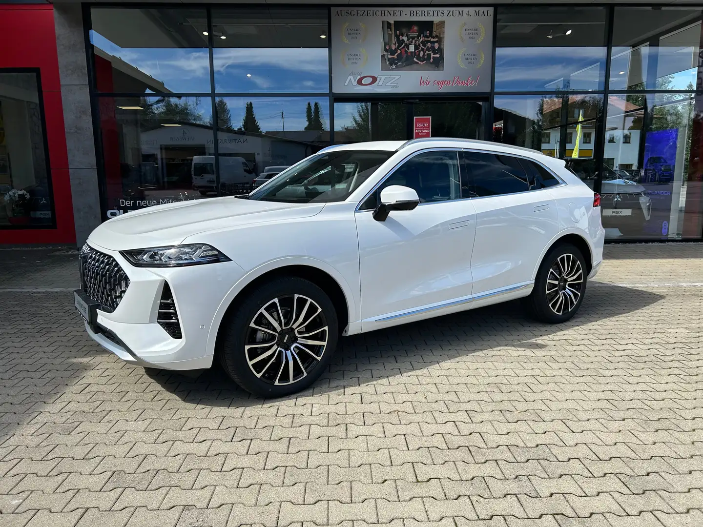 GWM WEY 05 Luxury, Interieur Black, Sitzkomfort-Paket Weiß - 1