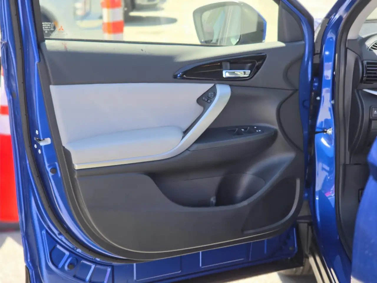 Mitsubishi Eclipse Cross снимка Mitsubishi Eclipse Cross