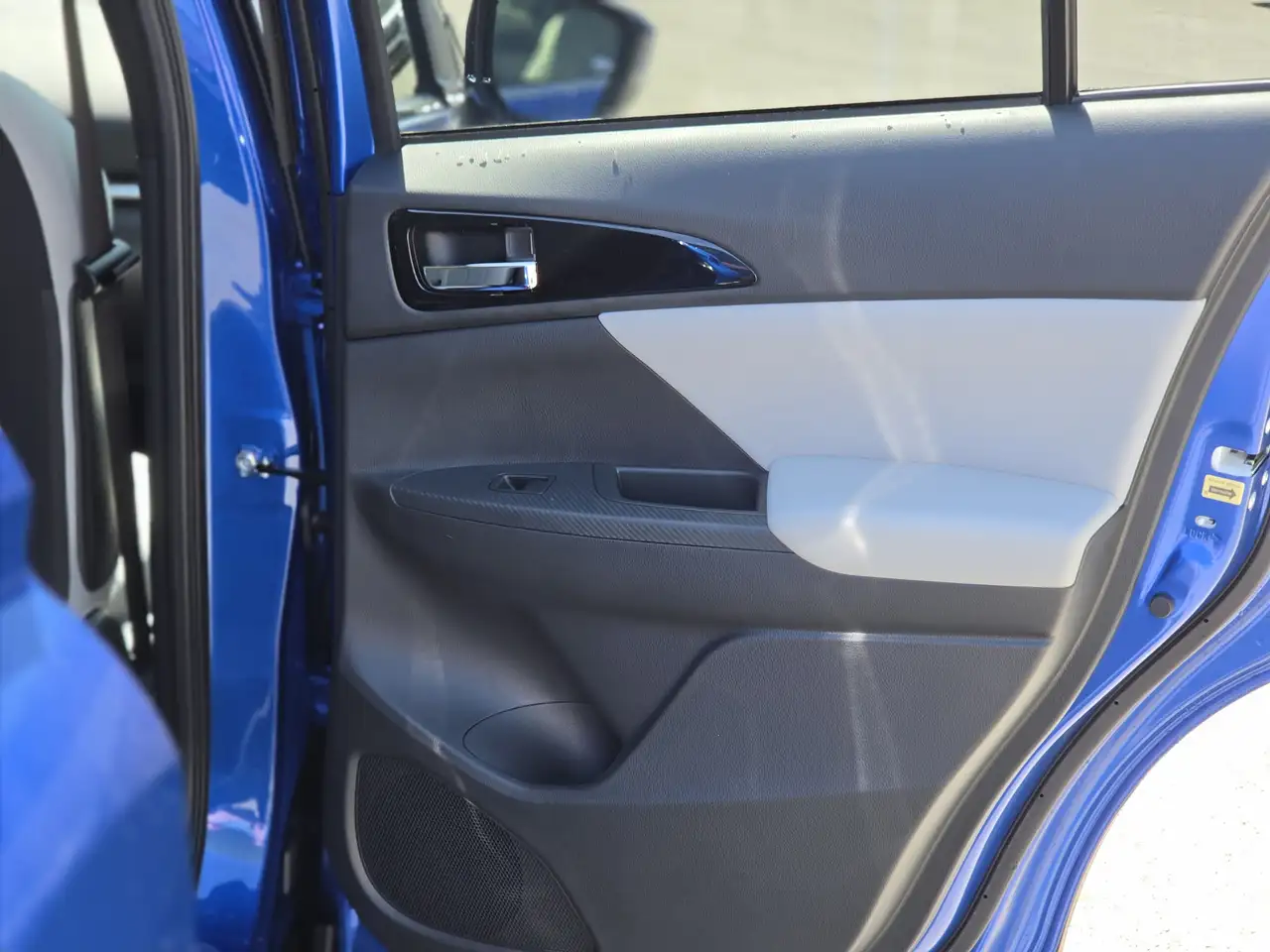 Mitsubishi Eclipse Cross снимка Mitsubishi Eclipse Cross