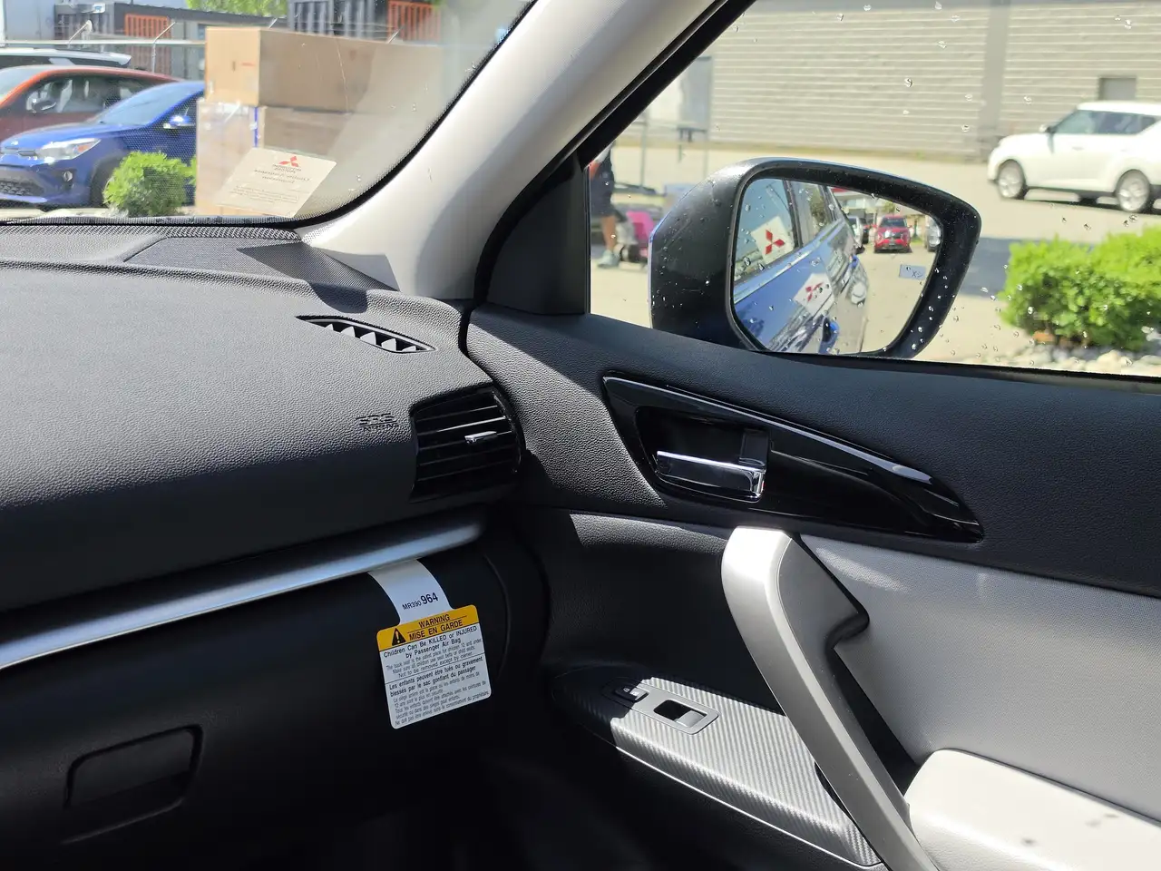 Mitsubishi Eclipse Cross снимка Mitsubishi Eclipse Cross