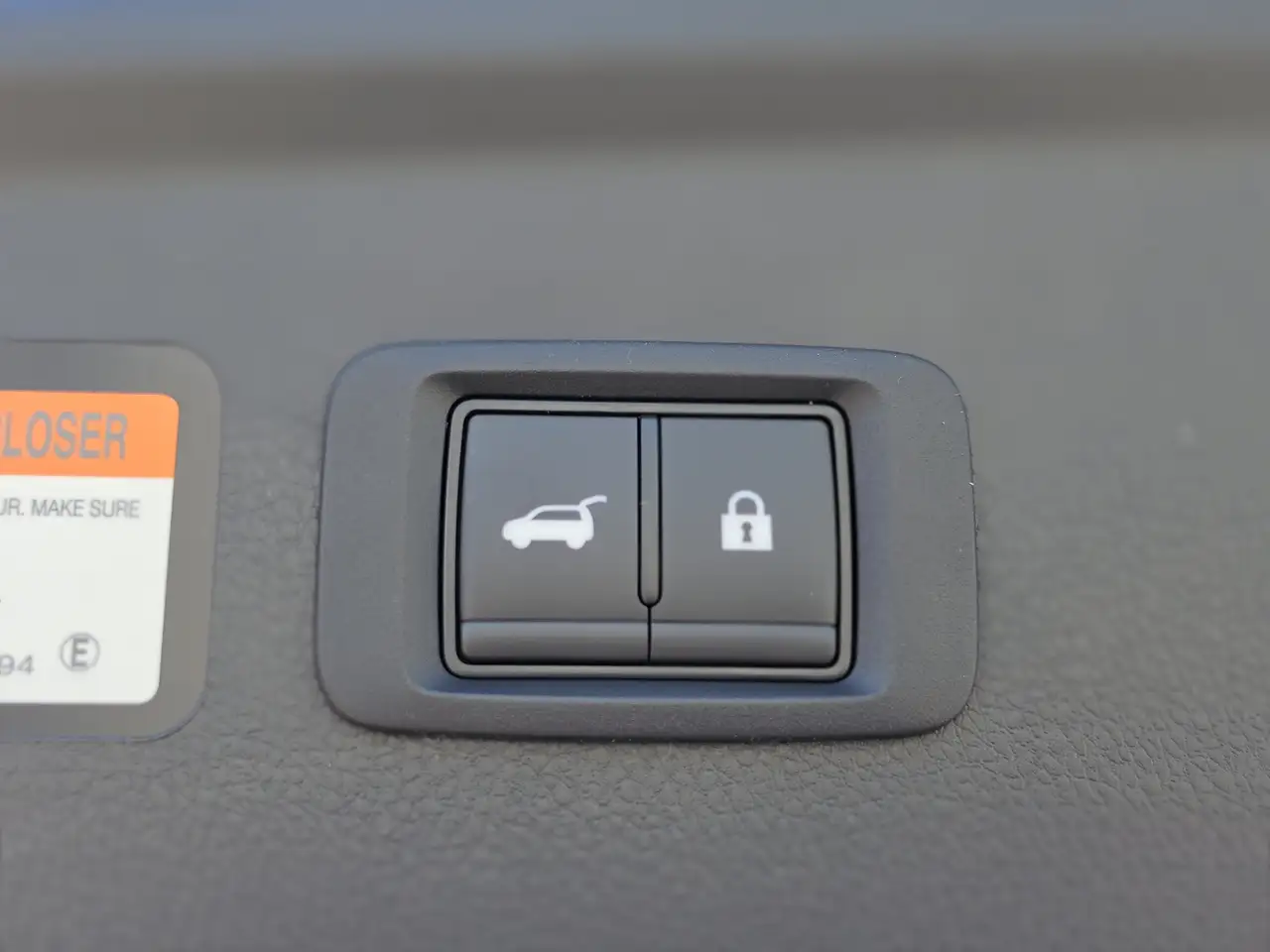 Mitsubishi Eclipse Cross снимка Mitsubishi Eclipse Cross