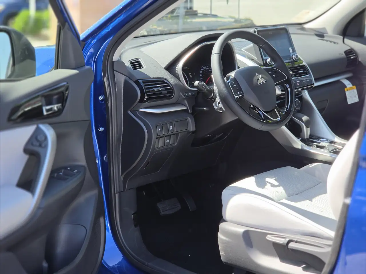Mitsubishi Eclipse Cross снимка Mitsubishi Eclipse Cross