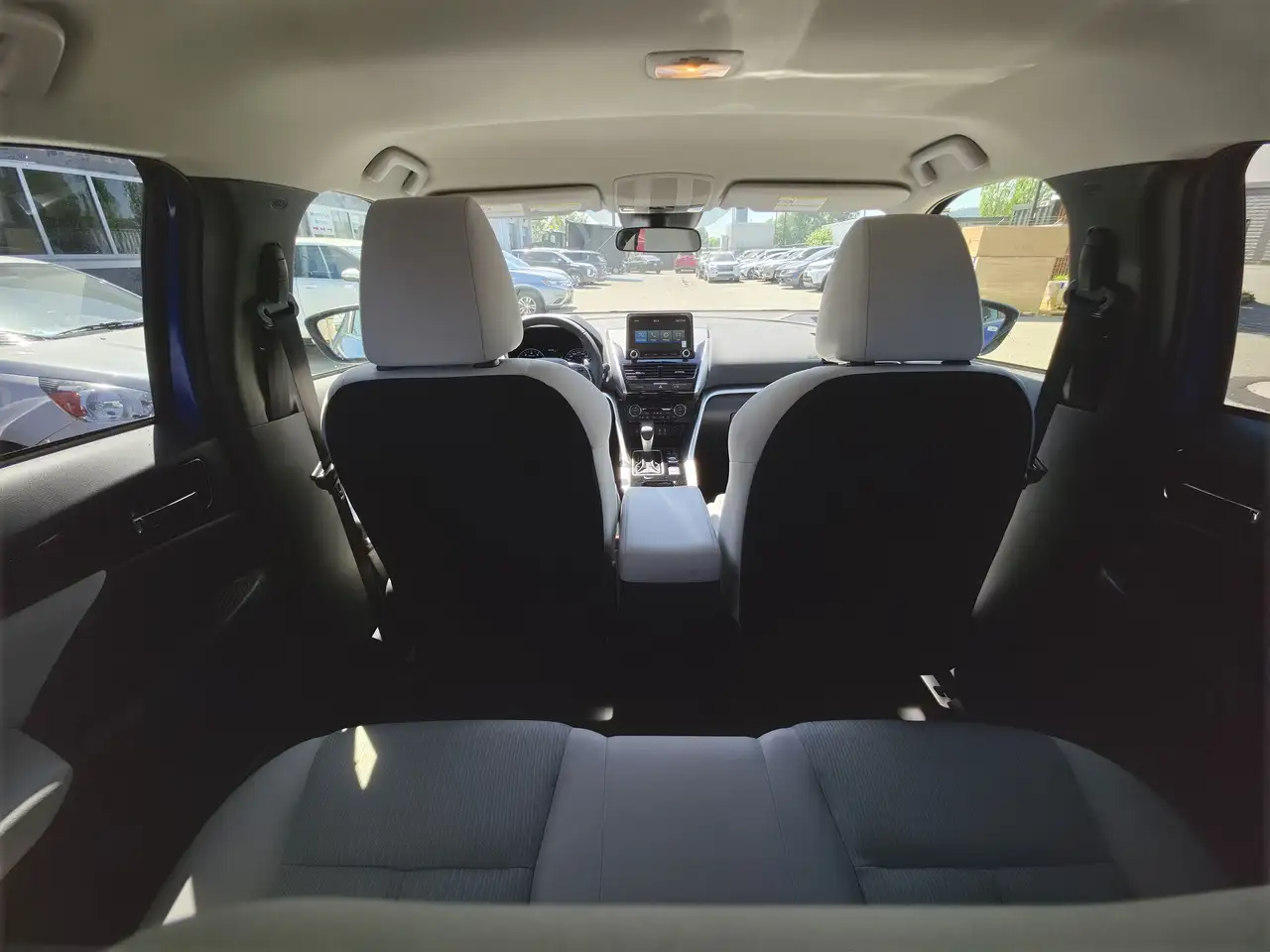 Mitsubishi Eclipse Cross снимка Mitsubishi Eclipse Cross