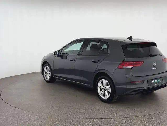 Volkswagen Golf view 5