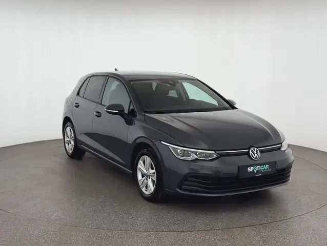Volkswagen Golf view 3