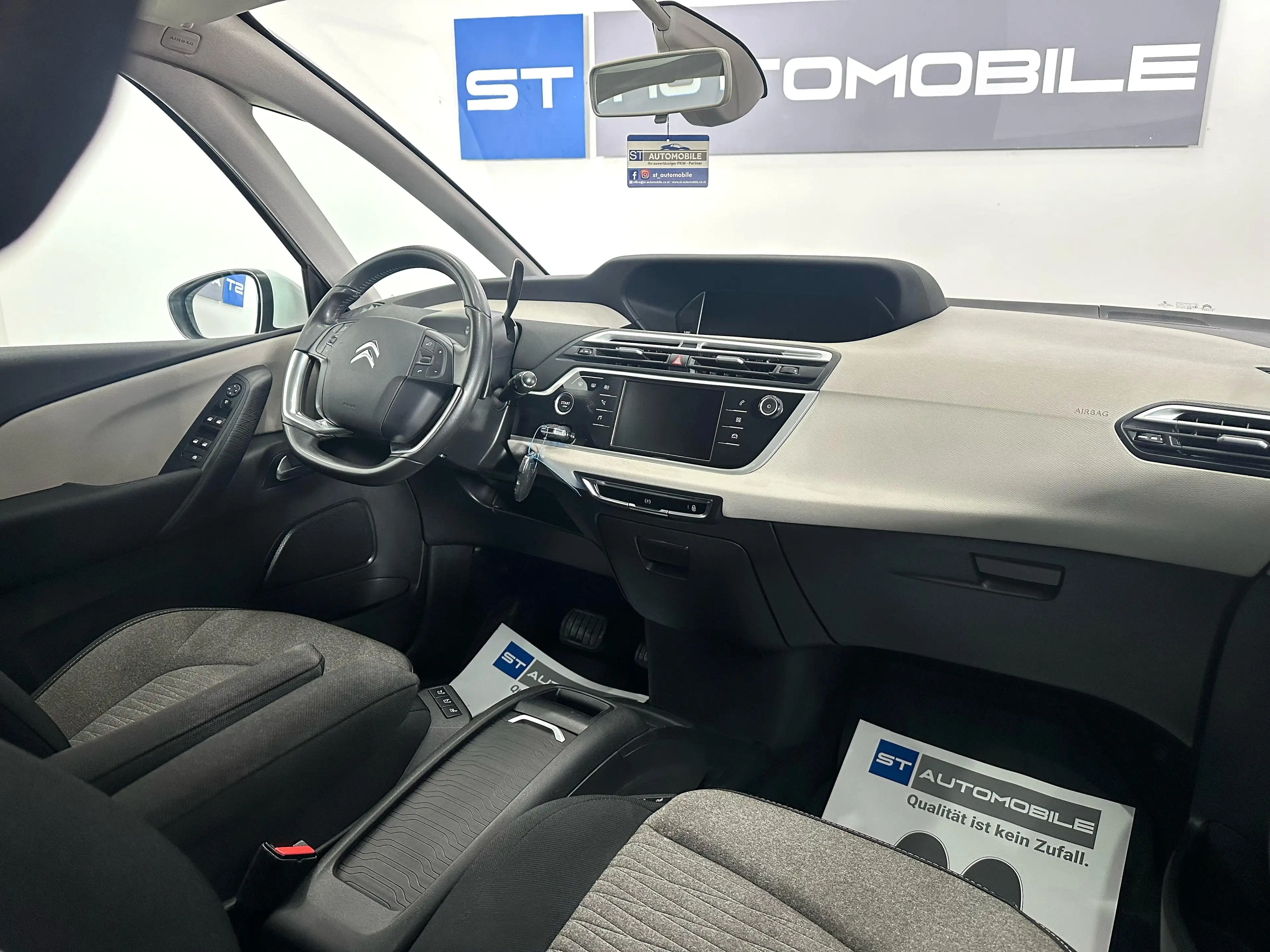 Citroen Grand C4 SpaceTourer Feel Aut. // 1.BESITZ // 7-SITZER // PDC // — photo 14