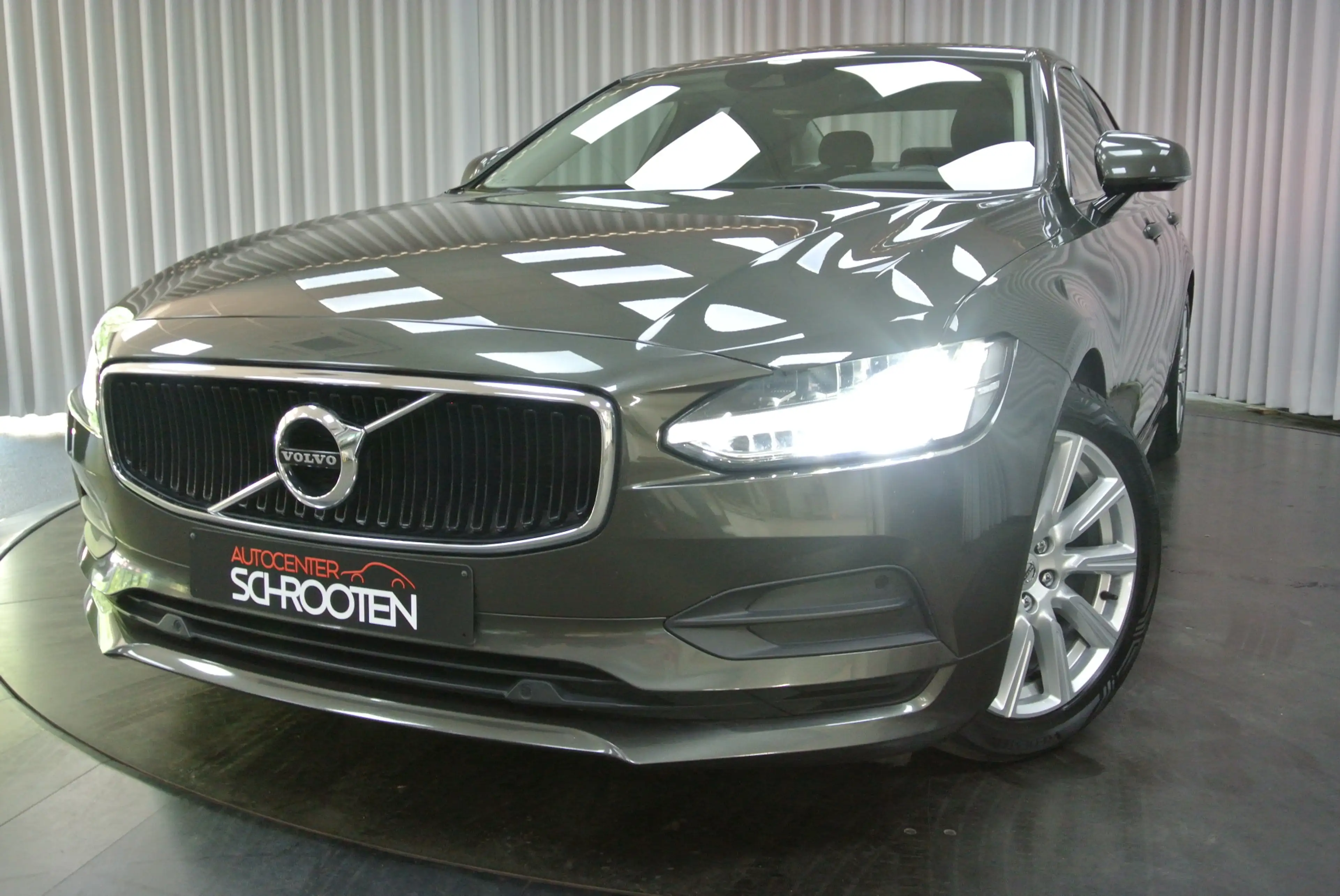 Volvo S90 D3 Geartronic Momentum — photo 4