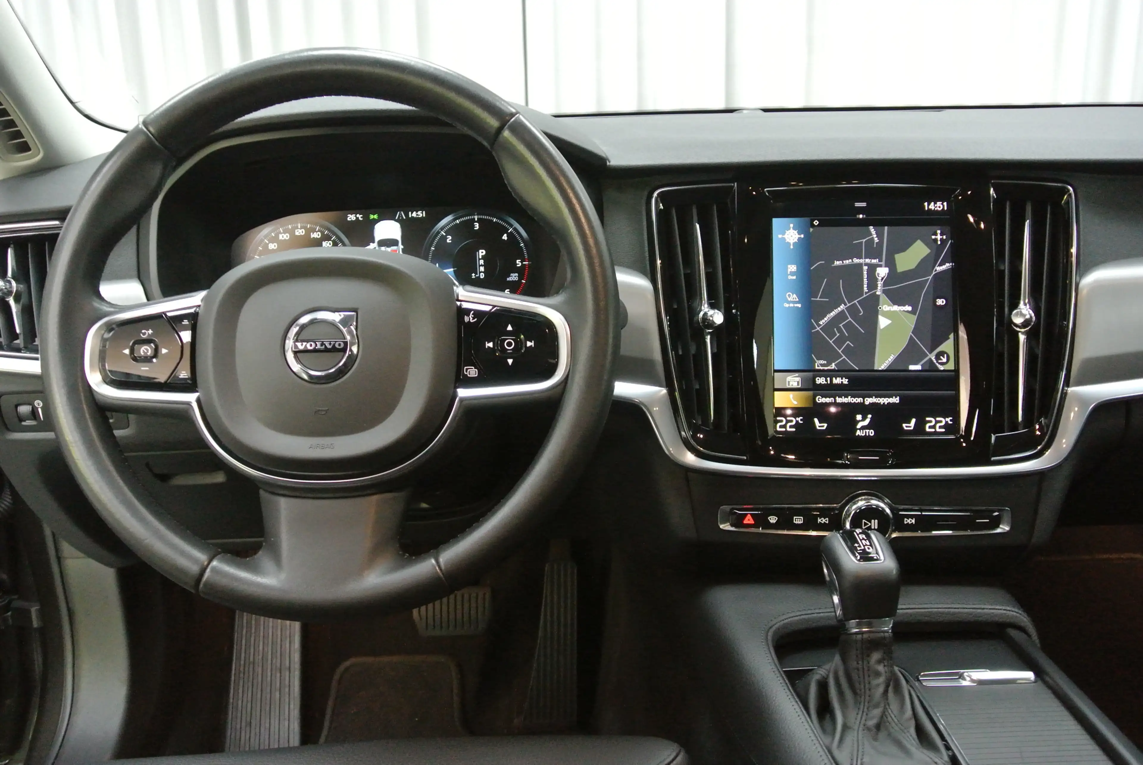 Volvo S90 D3 Geartronic Momentum — photo 13