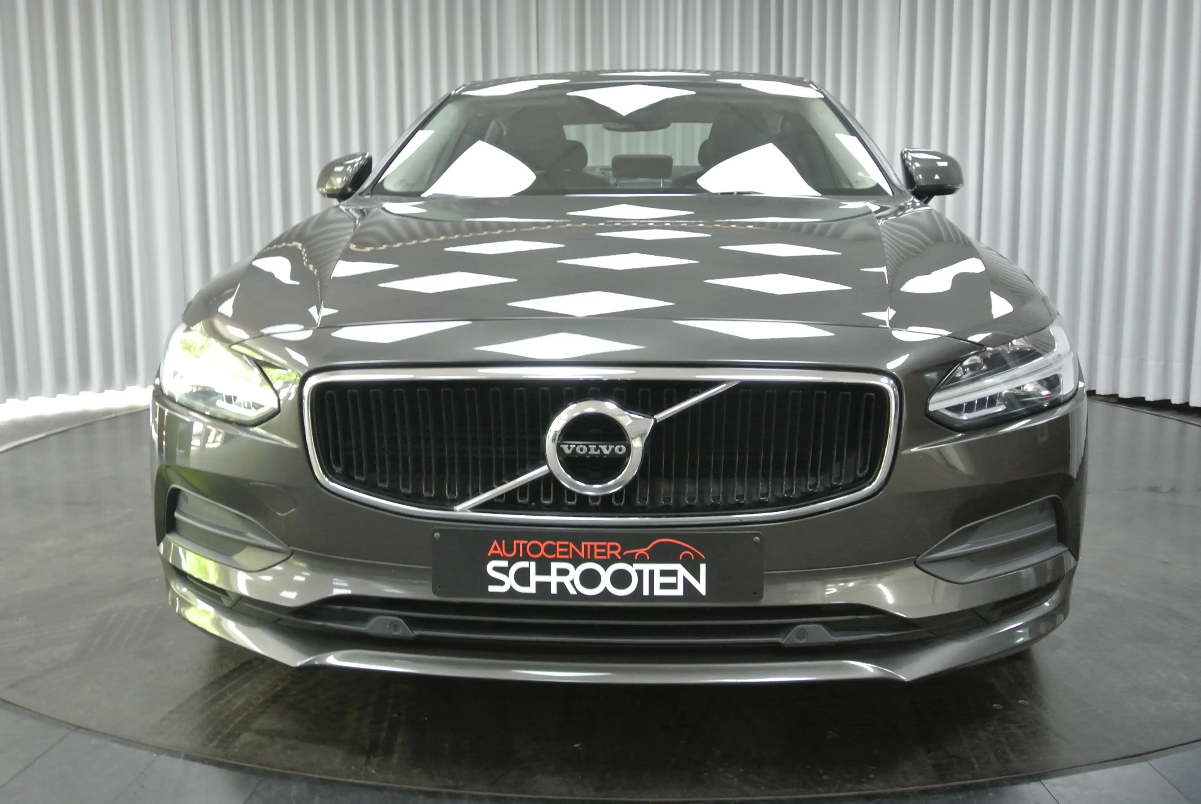 Volvo S90 D3 Geartronic Momentum — photo 3