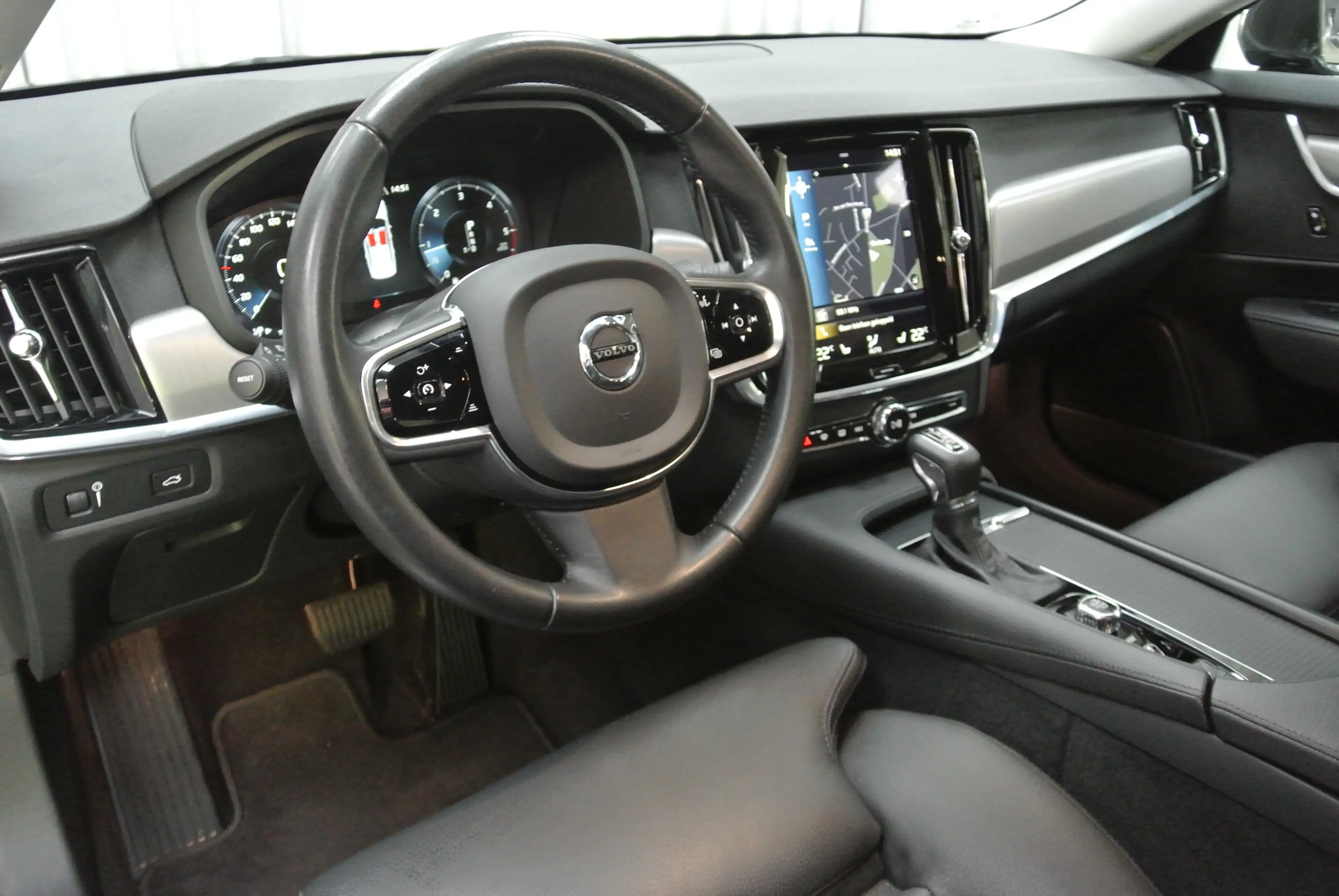 Volvo S90 D3 Geartronic Momentum — photo 12