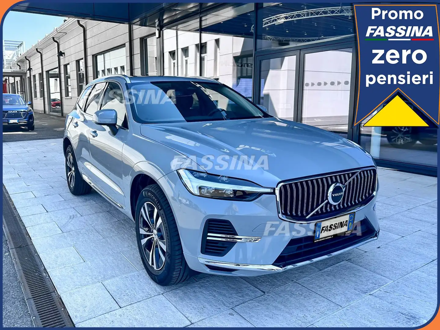 Volvo XC60 T6 Plug-in hybrid AWD automatico Core Grigio - 1