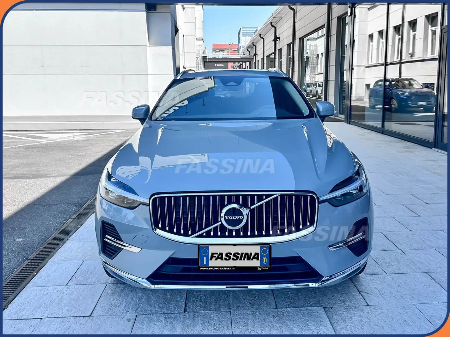 Volvo XC60 T6 Plug-in hybrid AWD automatico Core Grigio - 2