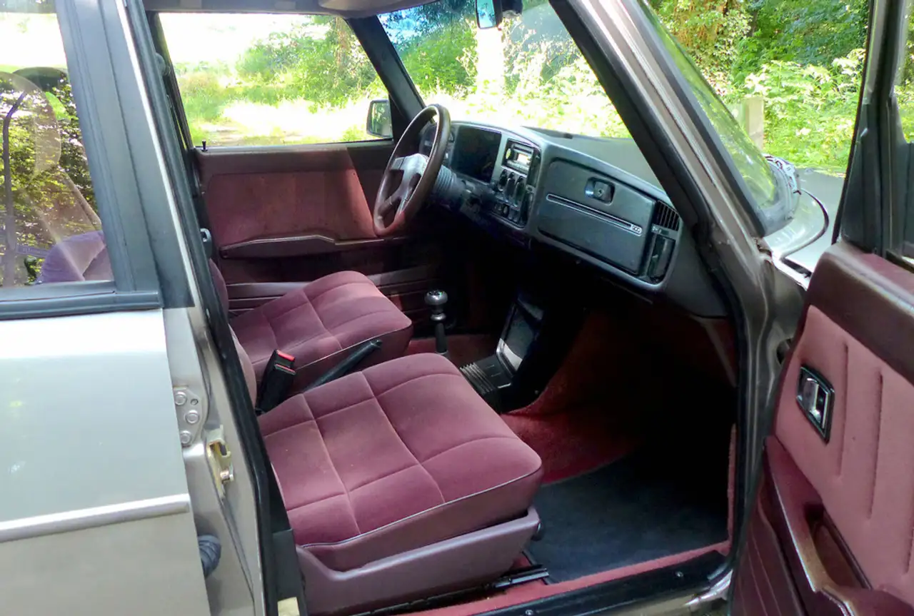 Saab 900 2.0 Turbo SE 16, foto 10