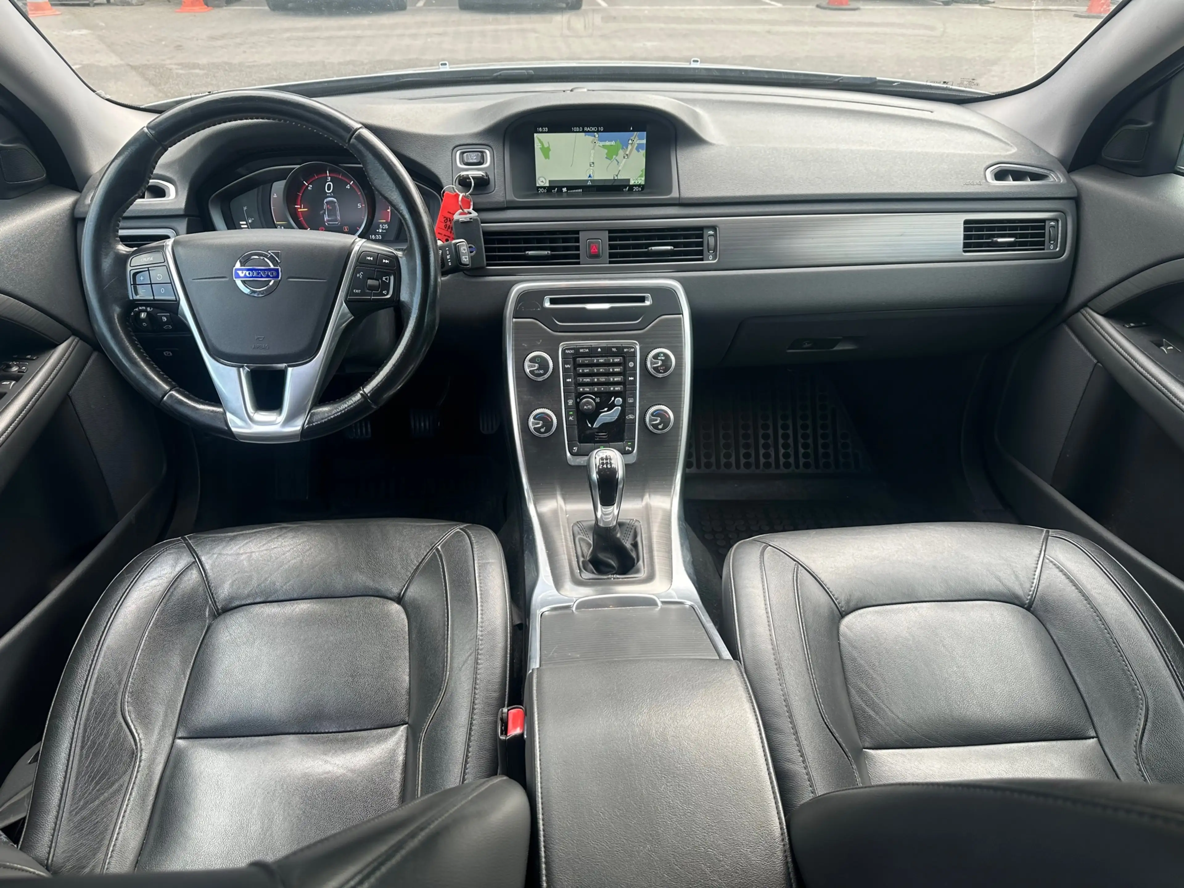 Volvo V70 2.0 D3 Polar+ , leer , navigatie 110 kw euro6 — photo 8