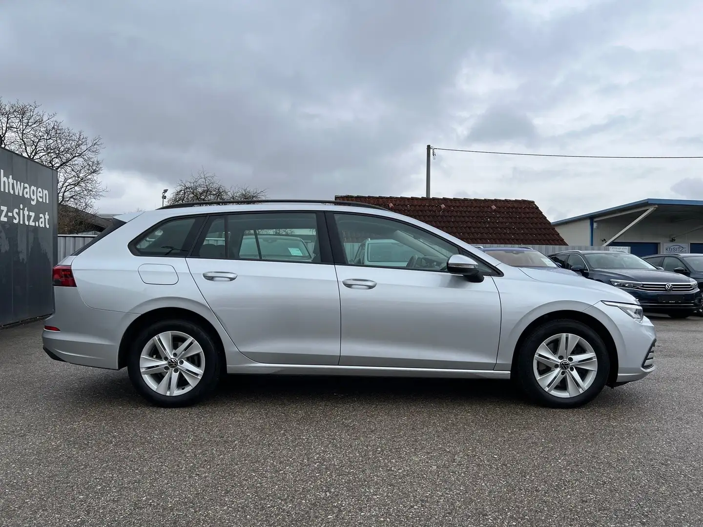 Volkswagen Golf Variant 2,0 TDI Life DSG Silber - 2