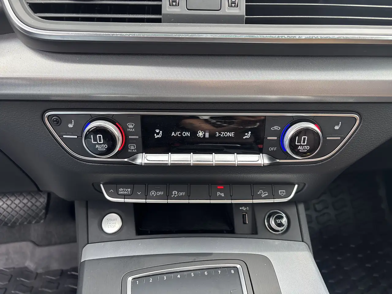 Audi Q5 снимка Audi Q5