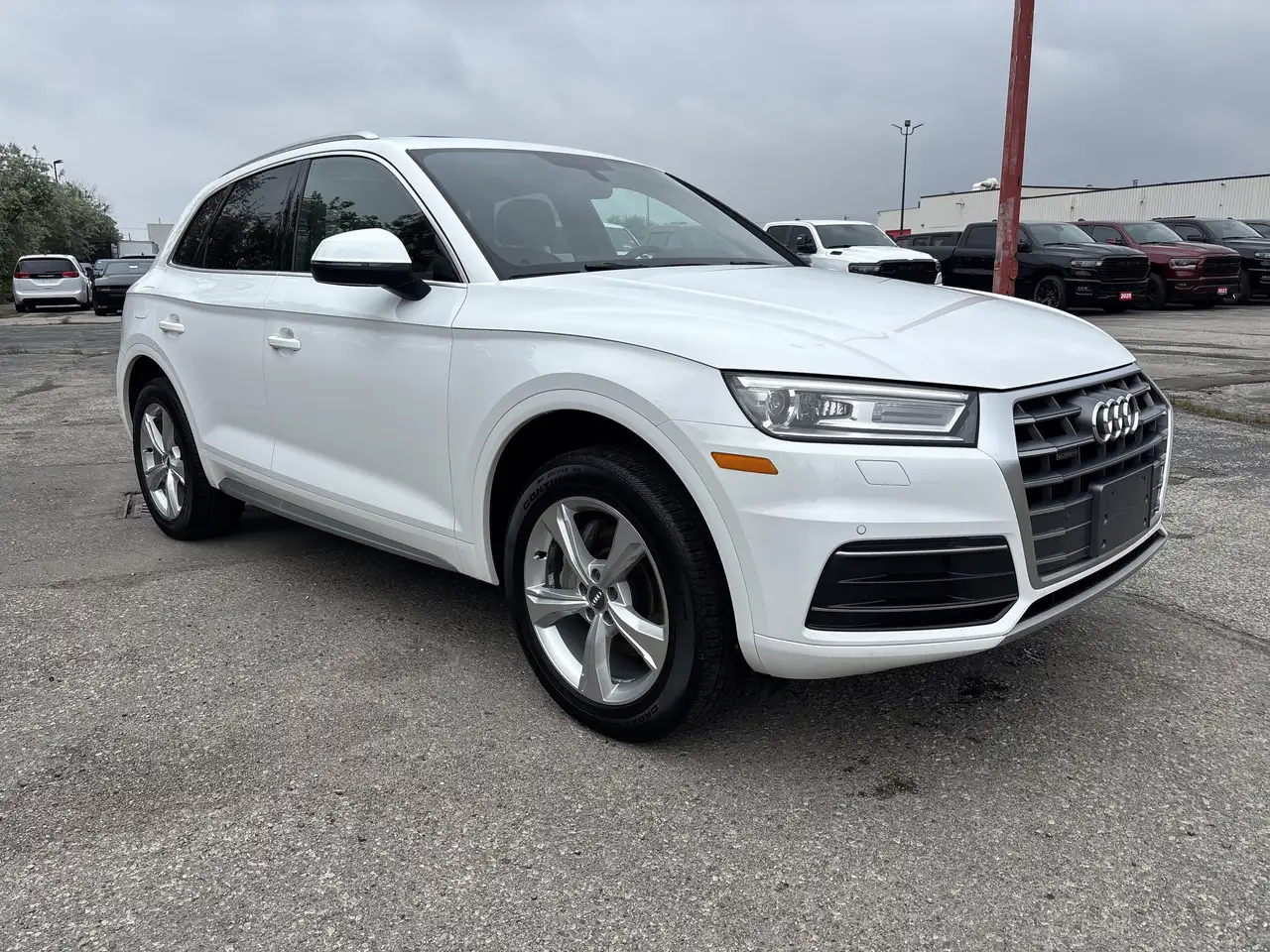 Audi Q5 снимка Audi Q5