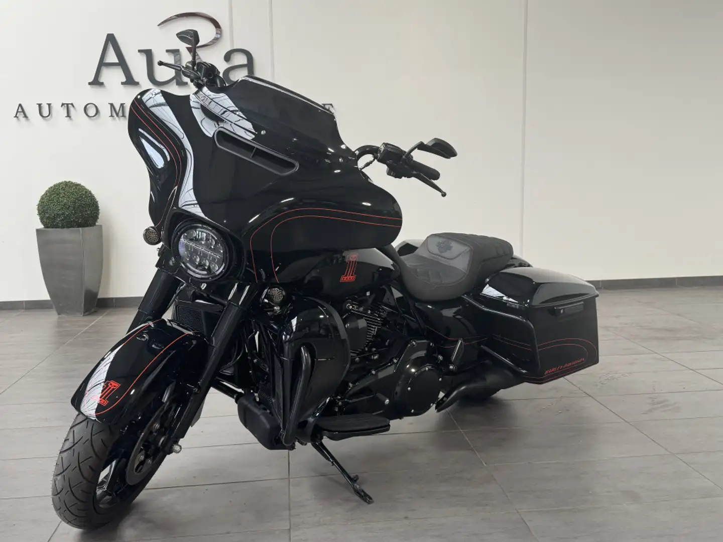 Harley-Davidson Street Glide 103 Bagger CVO Heck NAV+LED+TEMPOMAT Czarny - 1