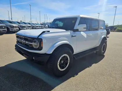 White 2025 Ford Bronco SUV / Crossover Four-Wheel Drive Automatic