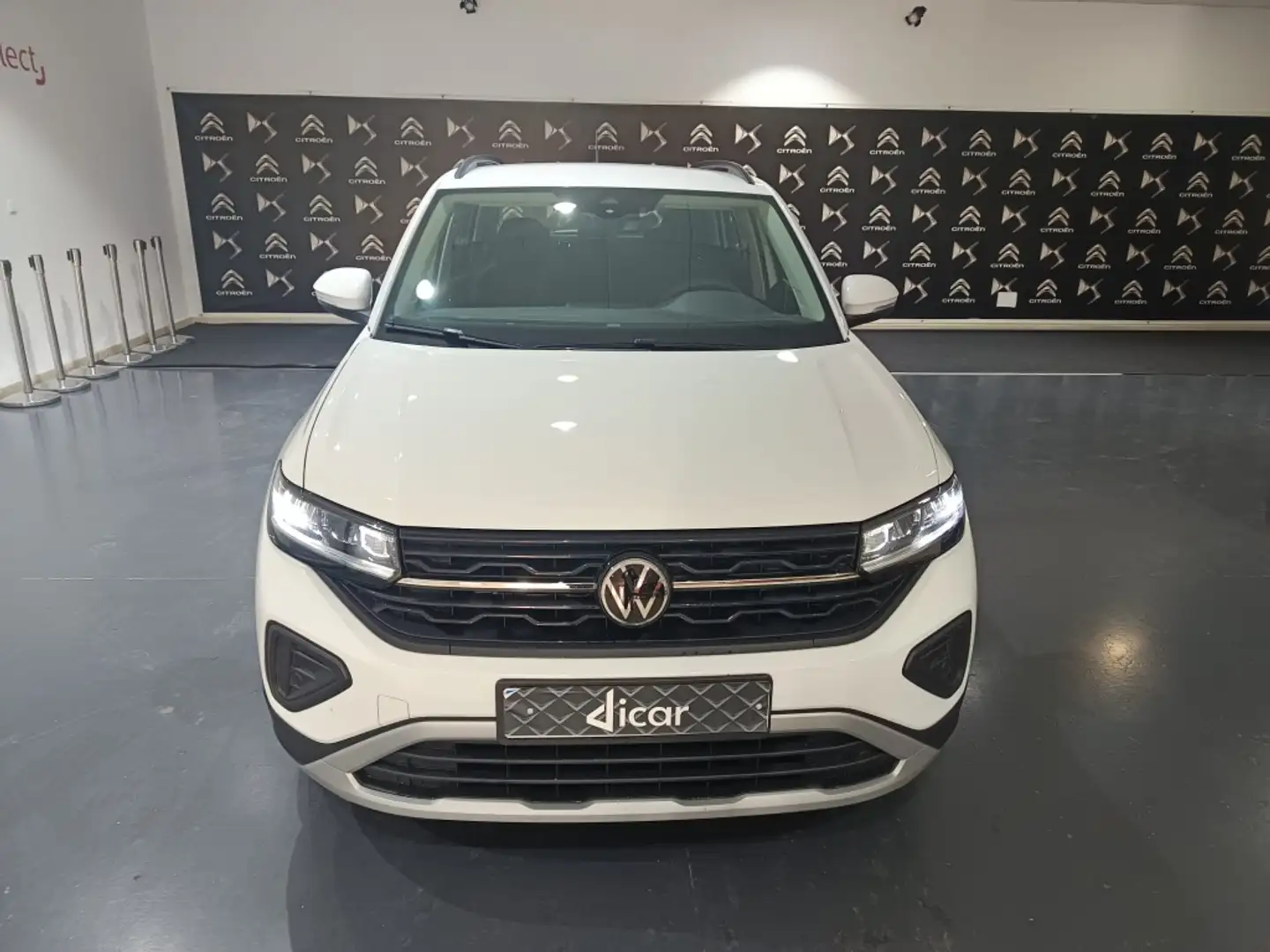 Volkswagen T-Cross 1.0 TSI 70kW Blanco - 1