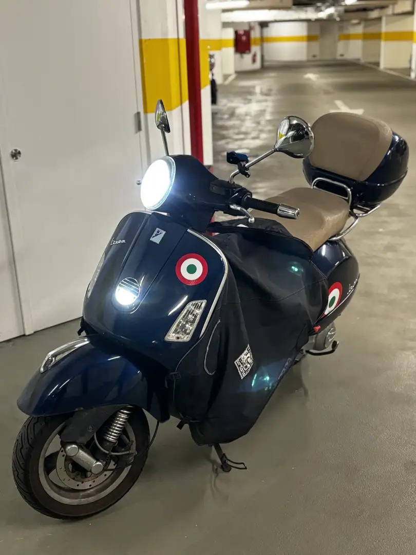 Vespa GTS 125 Синій - 1