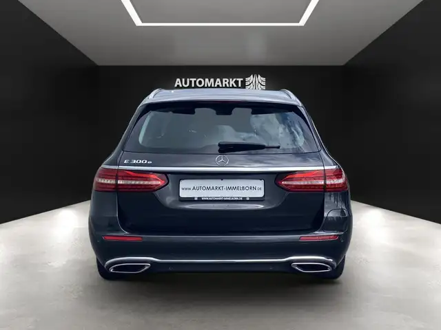 Mercedes-Benz E-Class view 10