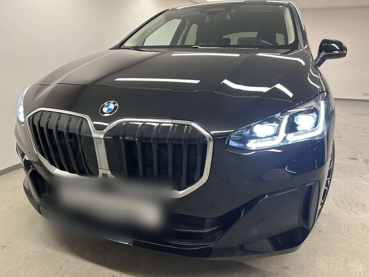 BMW-223-i xDrive Active Tourer Head-Up DAB LED AHK Parkass