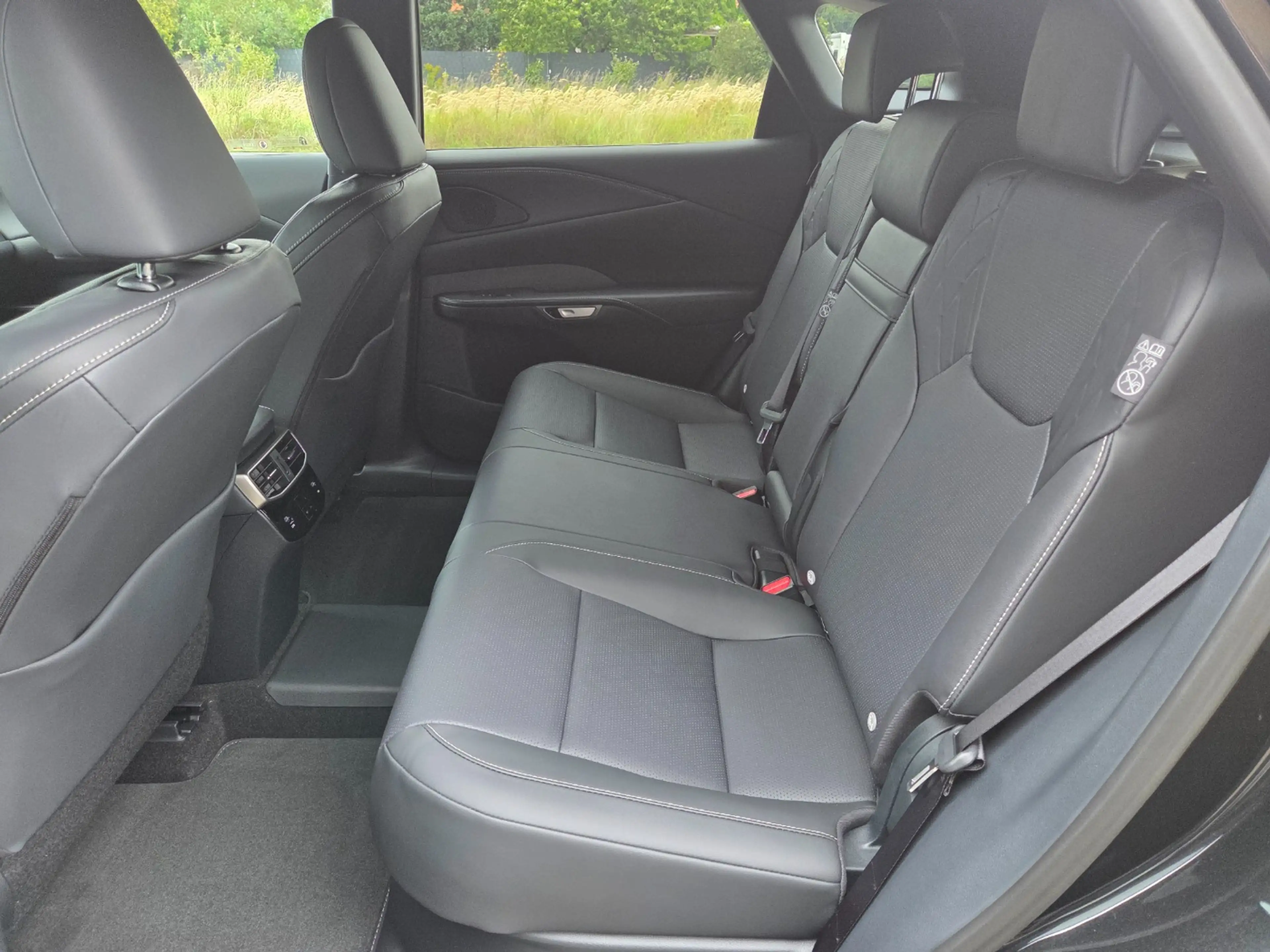 Lexus RX 450h RX 450 h+ E-Four F Sport Panoramadach — photo 10