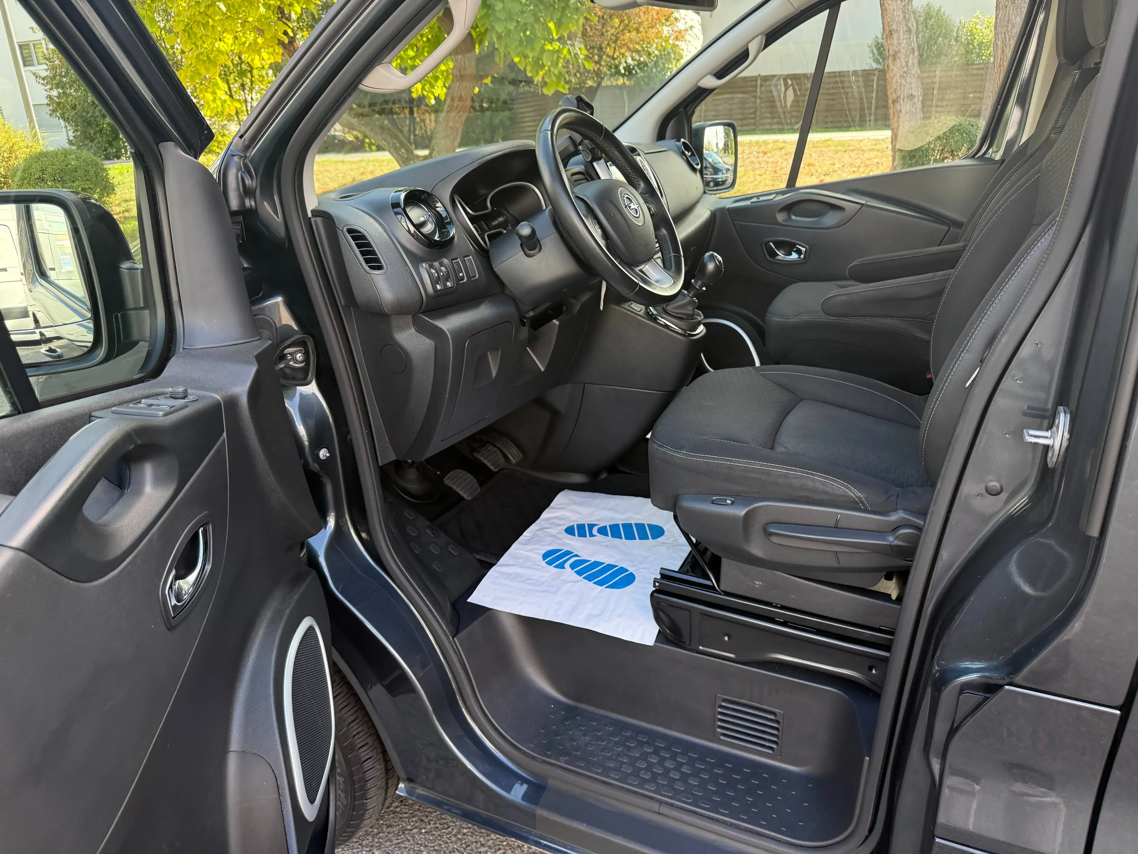 Opel Vivaro B 1.6 BiTurbo Tourer L2H1 2,7t (8xSITZER*PDC-KAMERA) — photo 8