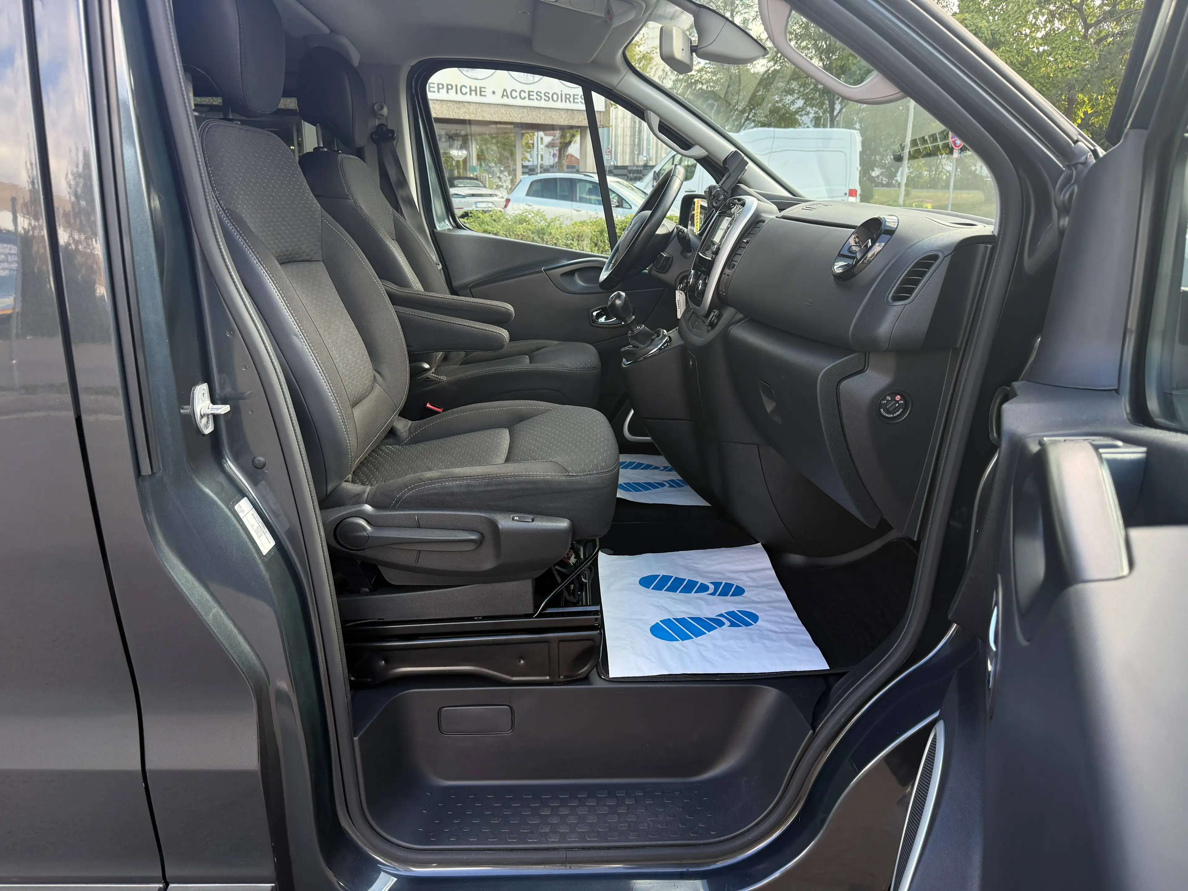 Opel Vivaro B 1.6 BiTurbo Tourer L2H1 2,7t (8xSITZER*PDC-KAMERA) — photo 13