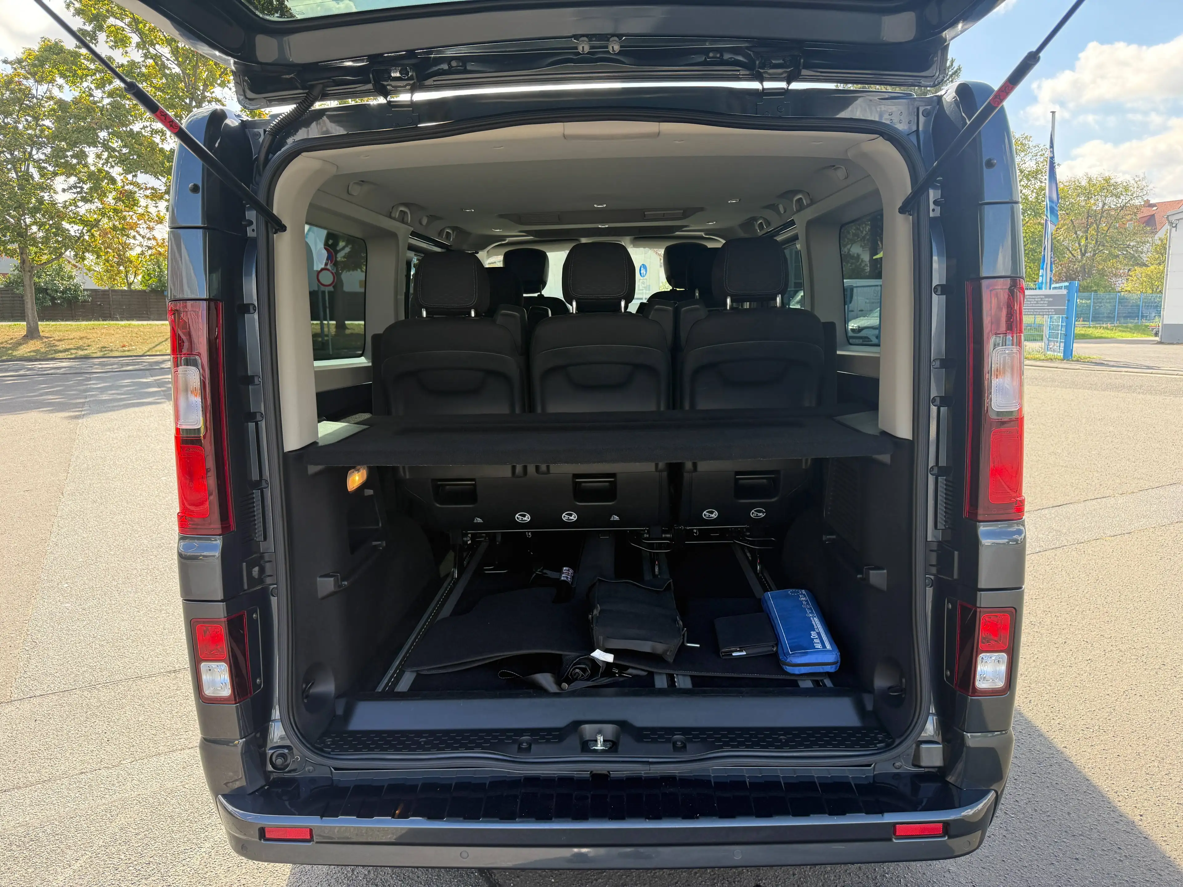 Opel Vivaro B 1.6 BiTurbo Tourer L2H1 2,7t (8xSITZER*PDC-KAMERA) — photo 24