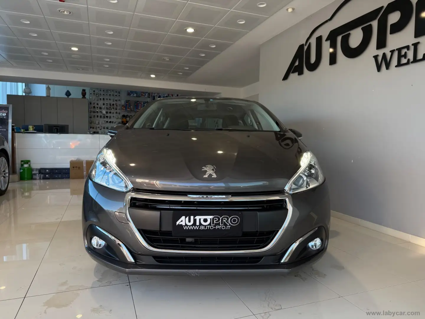 Peugeot 208 PureTech 82 5p. Allure - 1