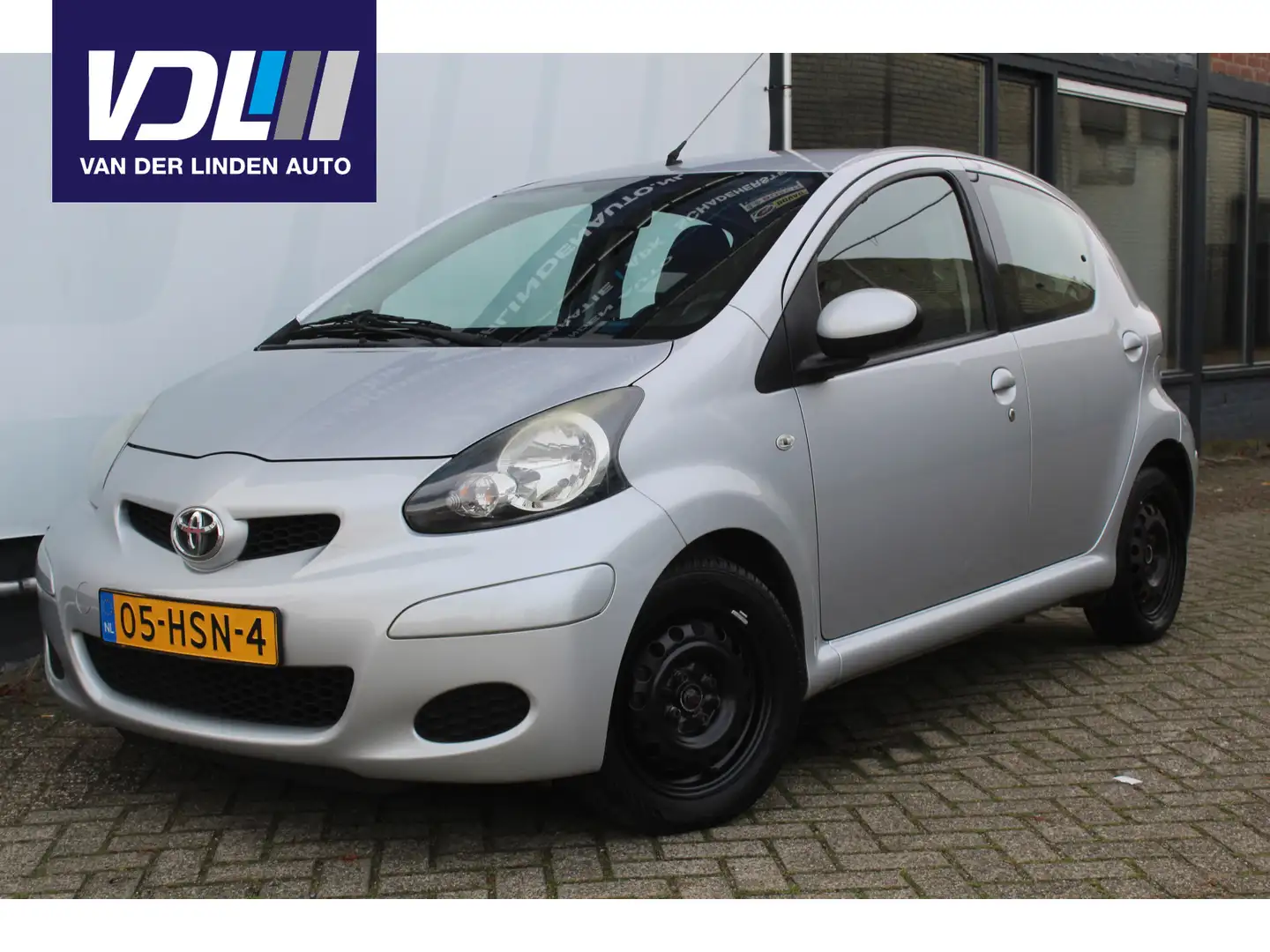 Toyota Aygo 1.0-12V Comfort Automaat I Elek ramen Grijs - 1