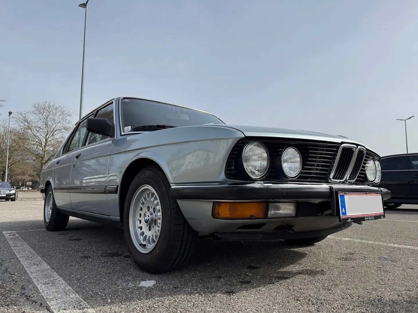 BMW 528 E28 528i Blau - 1